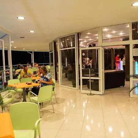 Sun Village Complex Apartmanhotel