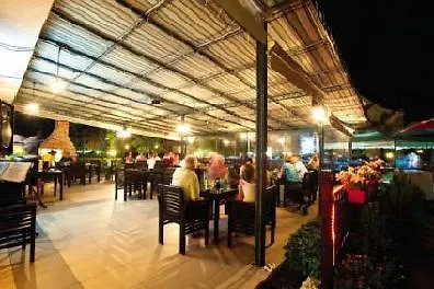 Sun Village Complex Napospart