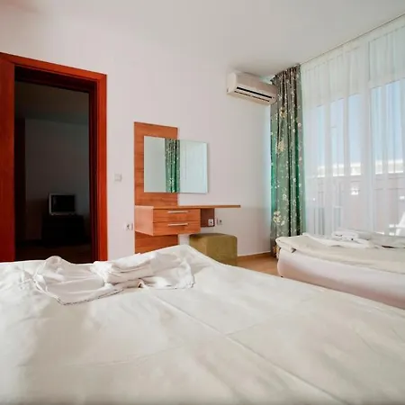 Sun Village Complex Apartmanhotel Napospart