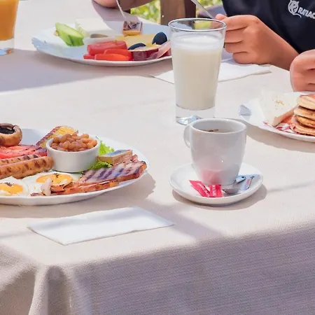 Sun Village Complex Napospart