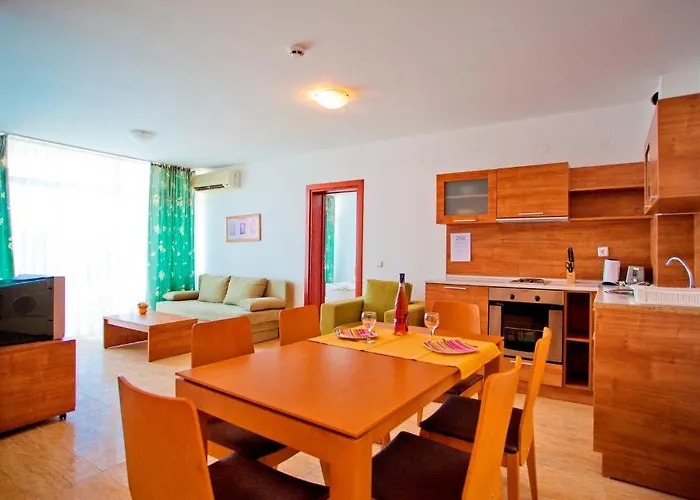 Апарт-отель Sun Village Complex